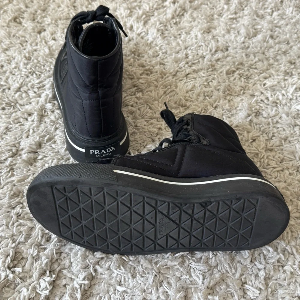 Prada Black Leather Sneakers Sleek Design - Picture 7 of 8